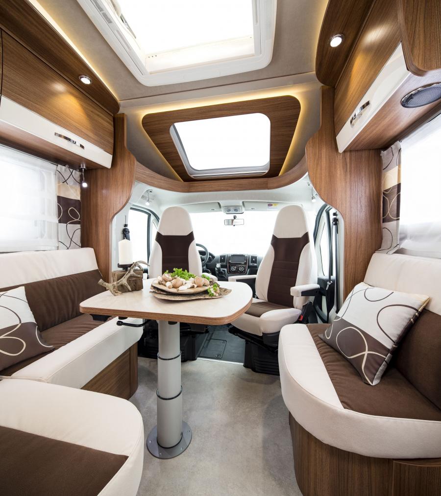 Интерьер Frankia Exclusiv T 72 2015 года  (фото 7 из 10)